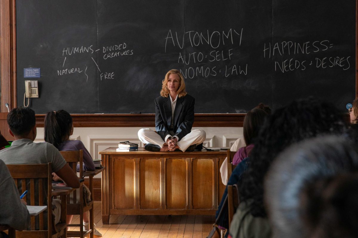 Julia Roberts stars as Alma in AFTER THE HUNT, from Amazon MGM Studios. Photo Credit: Yannis Drakoulidis © 2025 Amazon Content Services LLC. All Rights Reserved. 